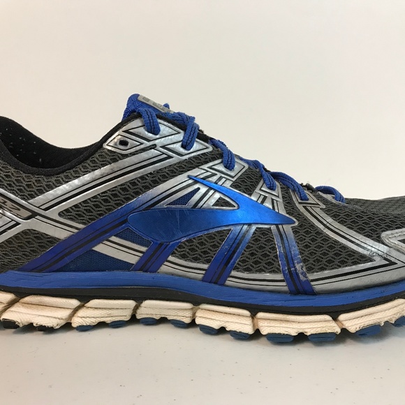 brooks adrenaline gts 12 2e